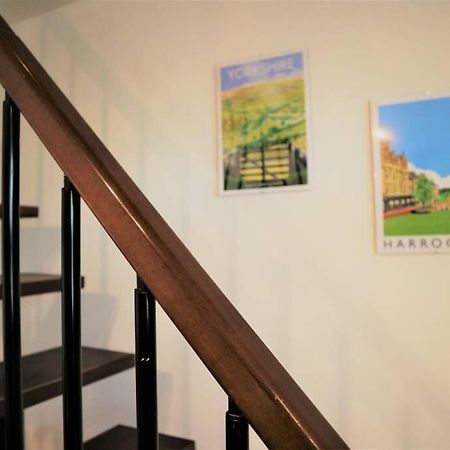 Mews Cottage Гаррогейт Екстер'єр фото